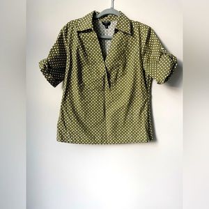 Talbots size 10 blouse green geometric print